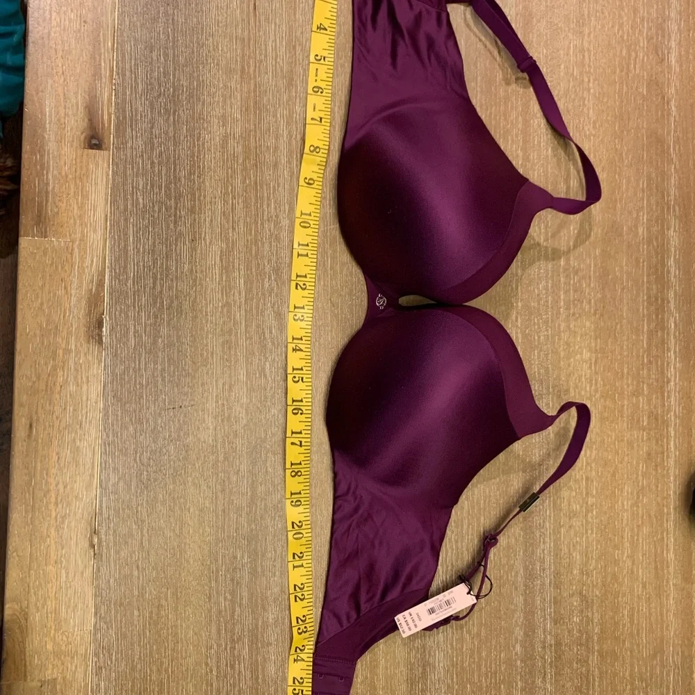 Victoria's Secret Deep Purple Push- Up Pigeonnant Bra - Picture 2 of 8